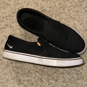 Women’s Nike Slip On Shoes